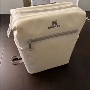 Stanley 20 cans All day Madeleine mini backpack cooler creme Backpack 14.8L